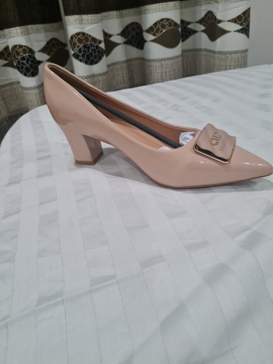 Dress shoes
