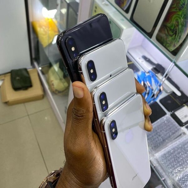 IPHONE X