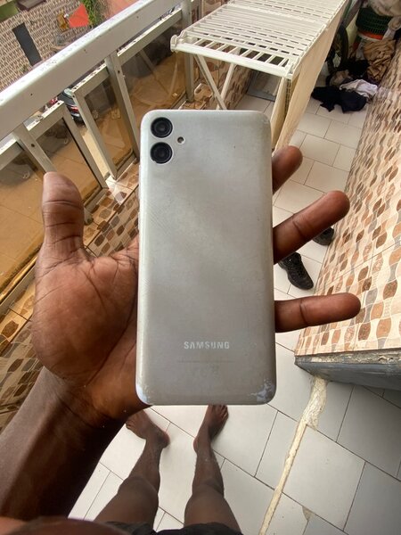 Samsung a04e 32GB