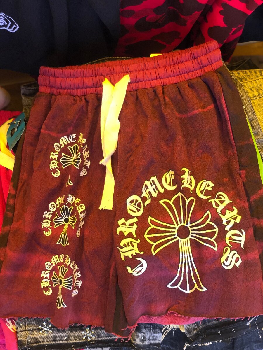 Shorts Helstar