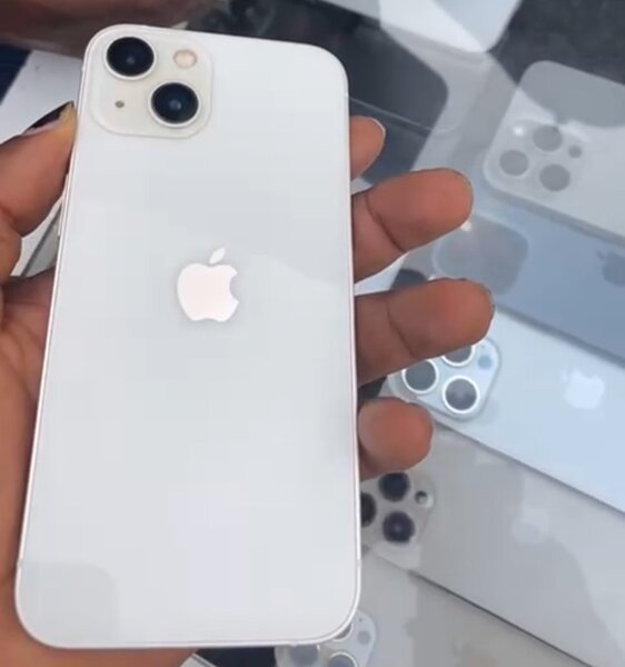 iPhone 13