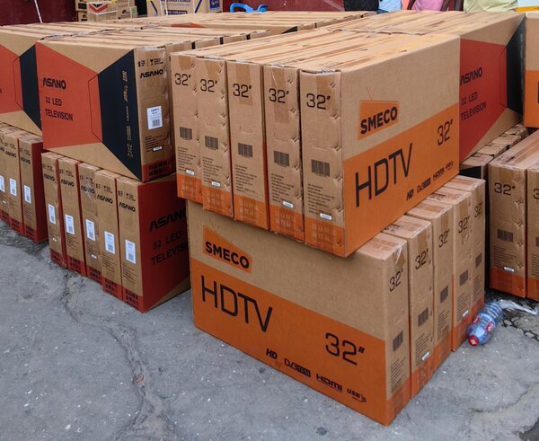 32 inches LED Tv