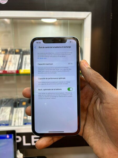 iPhone XR 64go
