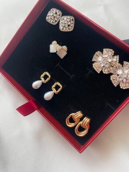 Earring gift set