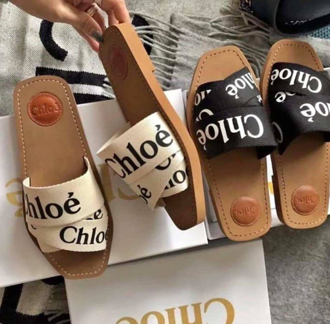 Ladies slippers