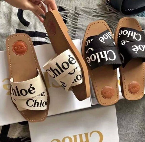 Ladies slippers