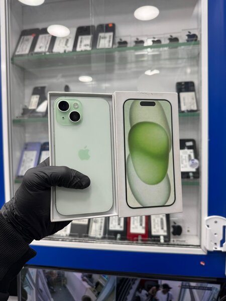 iPhone 15
