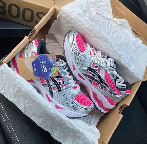 ASICS