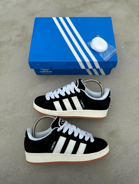 Chaussures Adidas Campus Noires