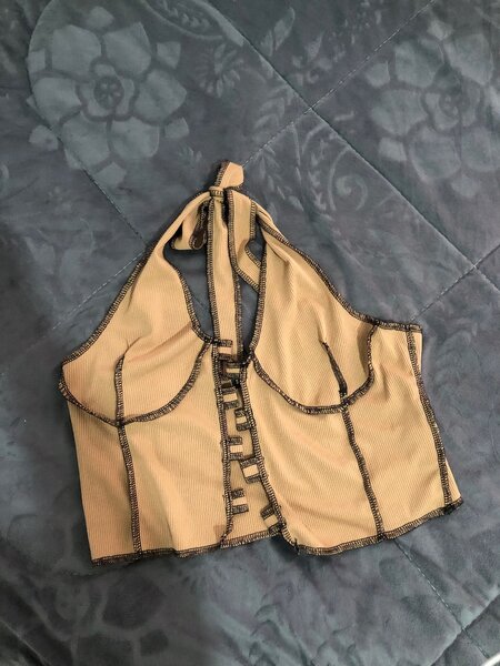 Tie down crop top