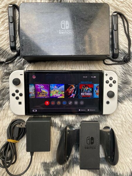 LES NINTENDO SWITCH OLED TRÈS PROPRES DÉJÀ CRAQUER +20 JEUX