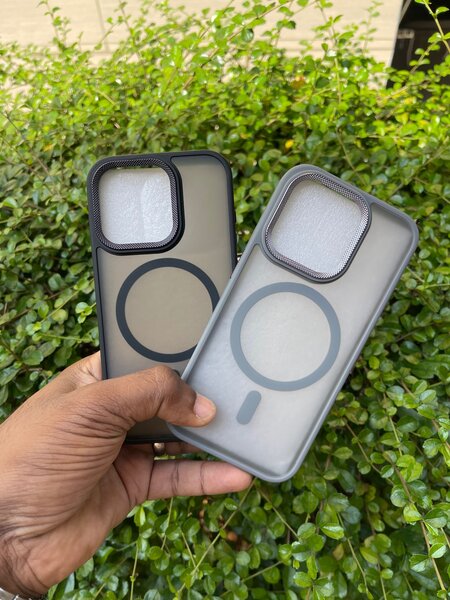 Coques MagSafe