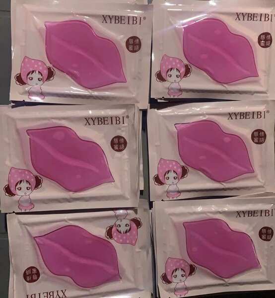 Lip mask
