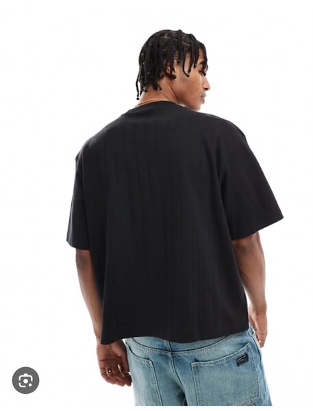 T-shirt noir oversize laté