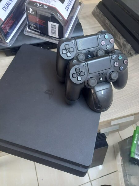 PS4 SLIM+ 10JEUX