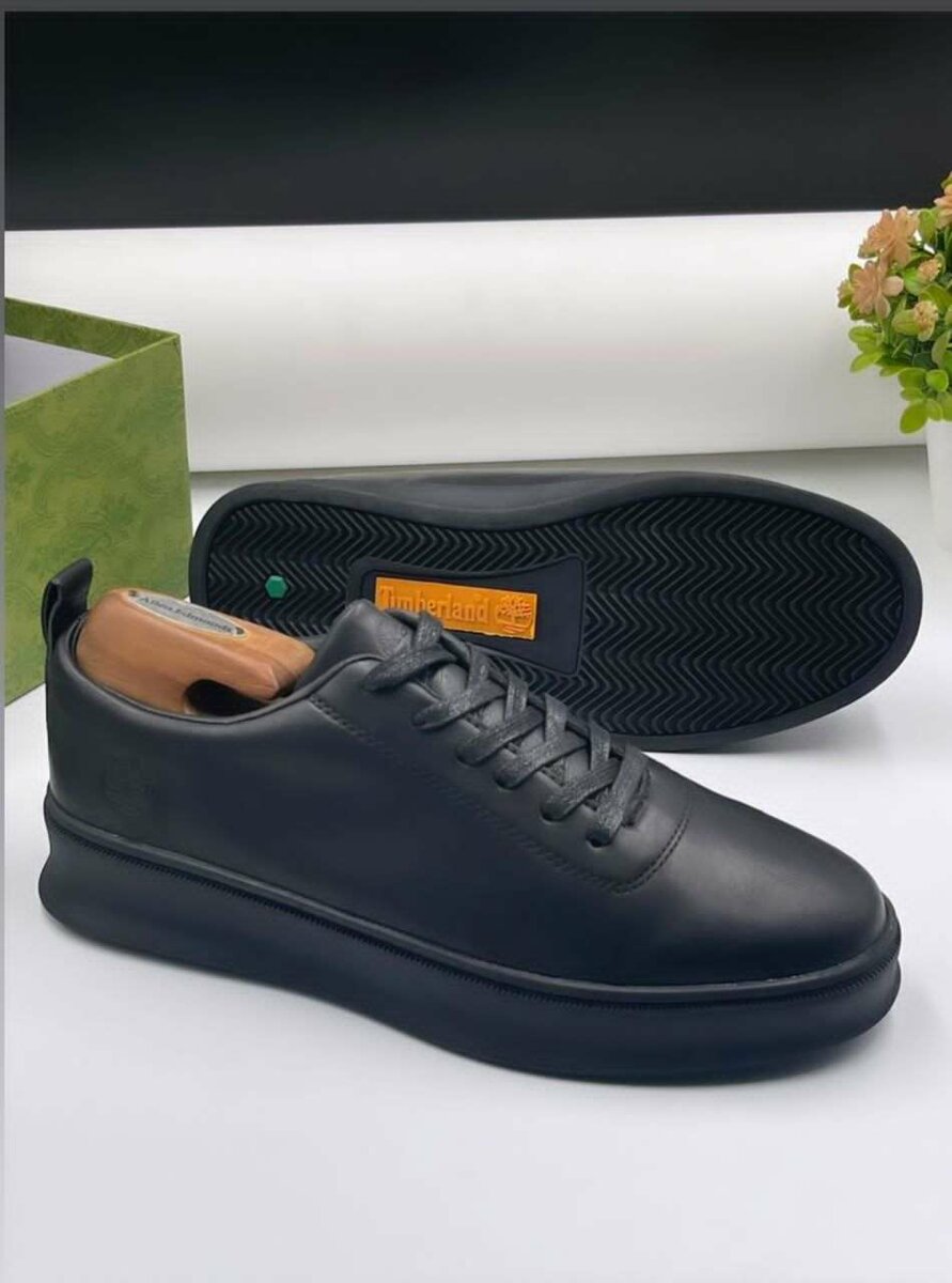 Fashion shoes