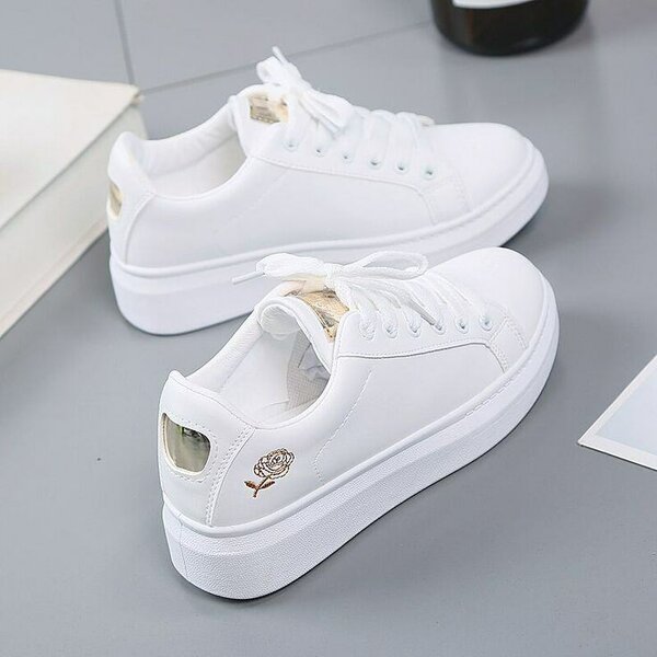 Baskets blanches femme tendance