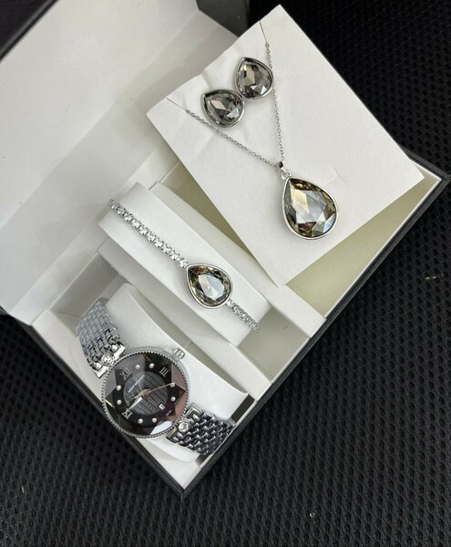 Gift set available