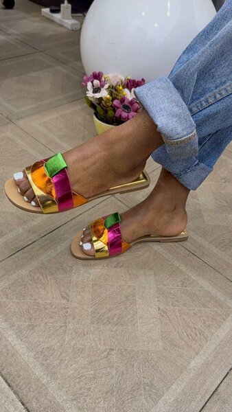 Ladies slippers