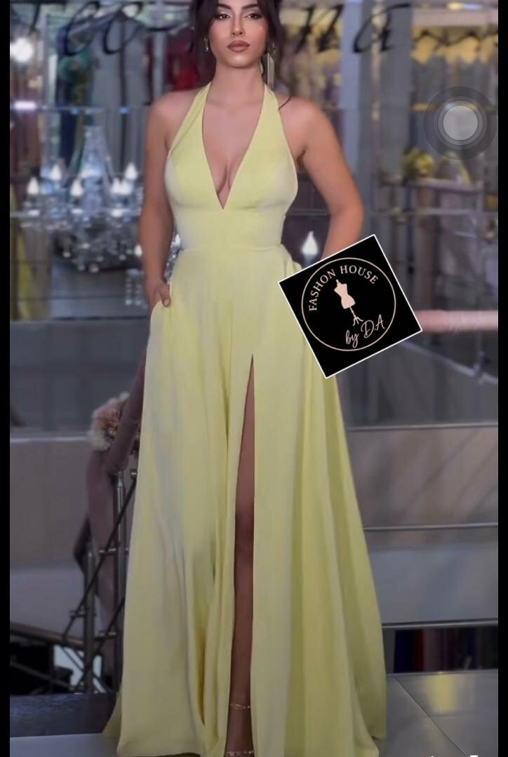 Robe Élégante Fendue