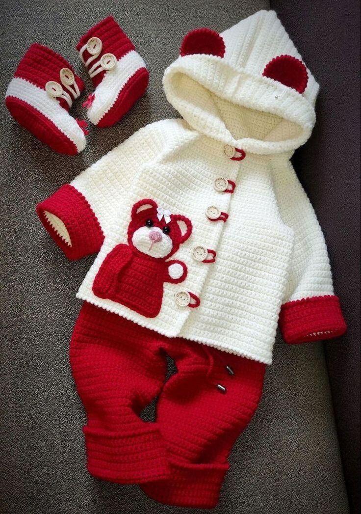 Ensemble bébé au crochet