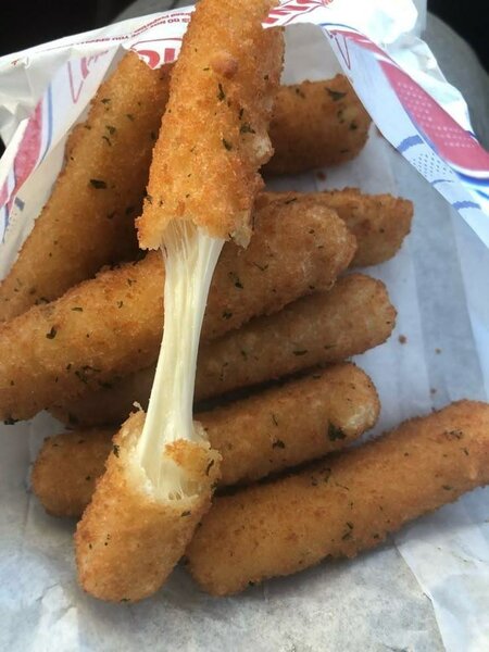 Bâtonnets de fromage croustillants