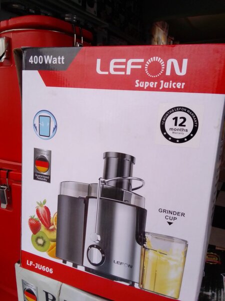 Juicer machine