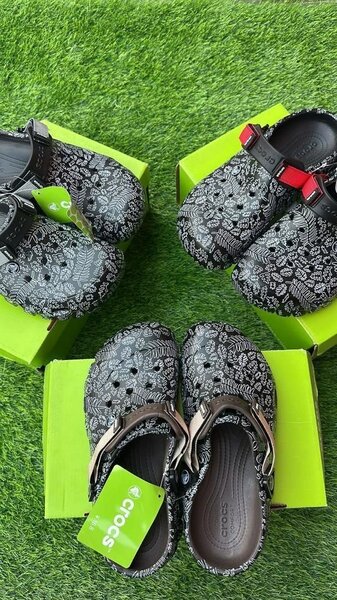 CROCS