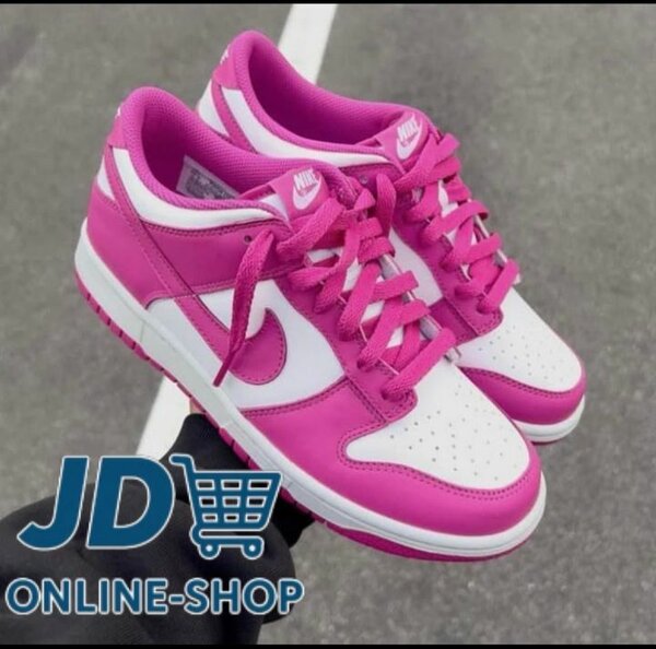 Baskets Nike roses femme