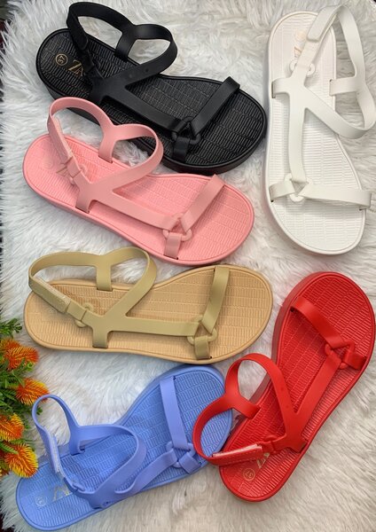 Gum sandals