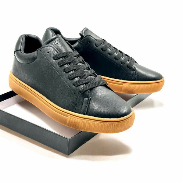 Dress shoes