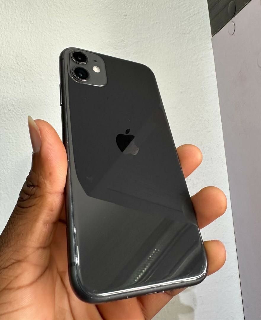11 128GB Jv Unlock 93% BH