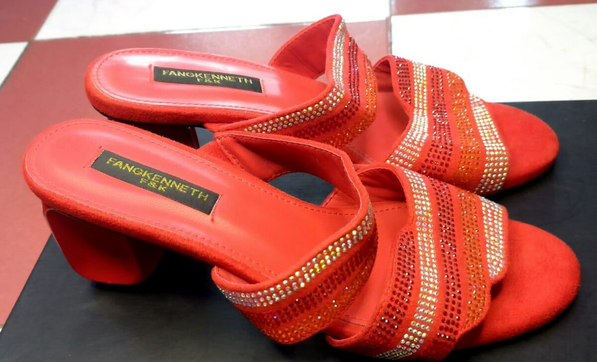 Slipper heel