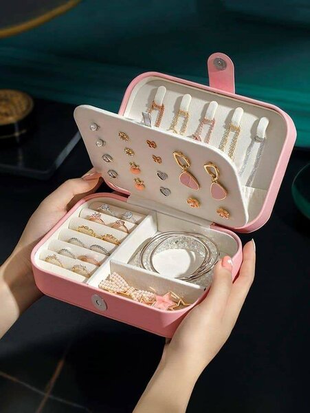 Jewelry box