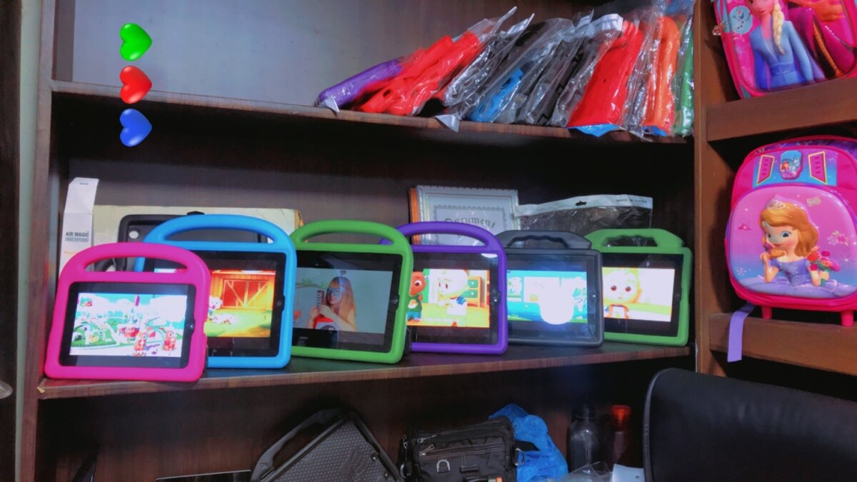 Celebrity kids mall