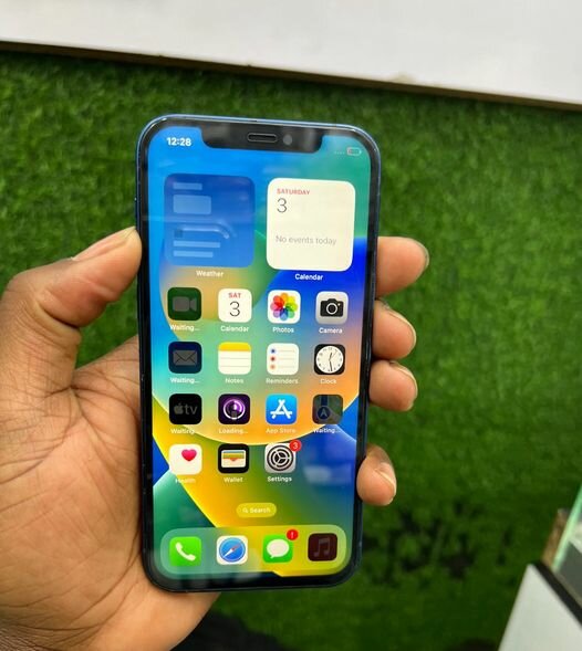 iPhone 12