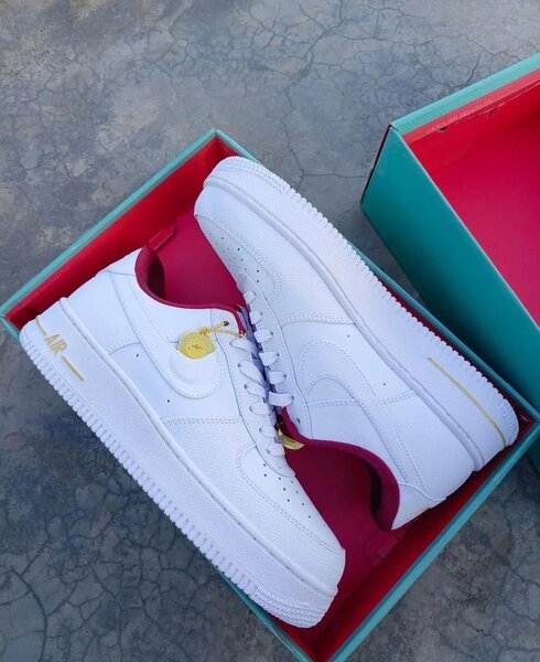 NIKE AIRFORCE CLASSIC