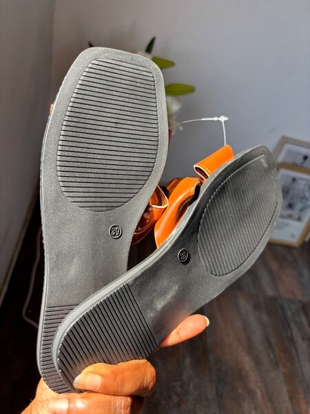 Ladies slippers