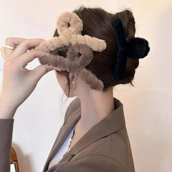Hair clips