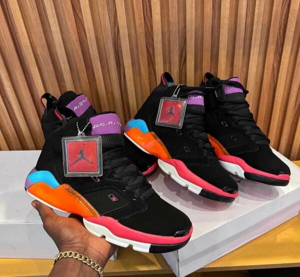Original Jordan 4 Sneakers