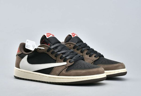 Air Jordan 1 low Travis Scott