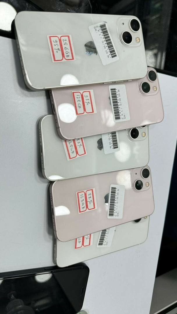 iPhone 13 simple
