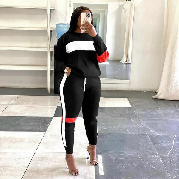 Jogging femme noir et bleu très bonne qualité
