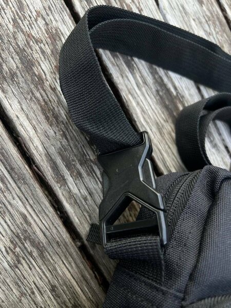 Nike heritage sling bag