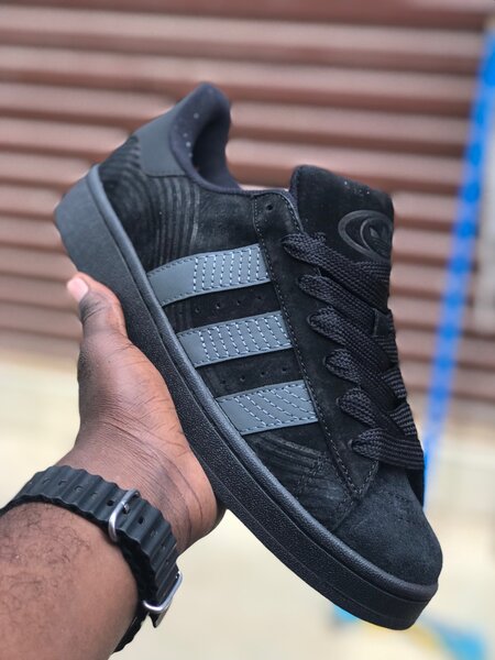 Adidas campus