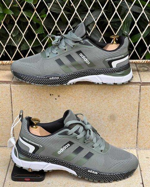 Baskets adidas