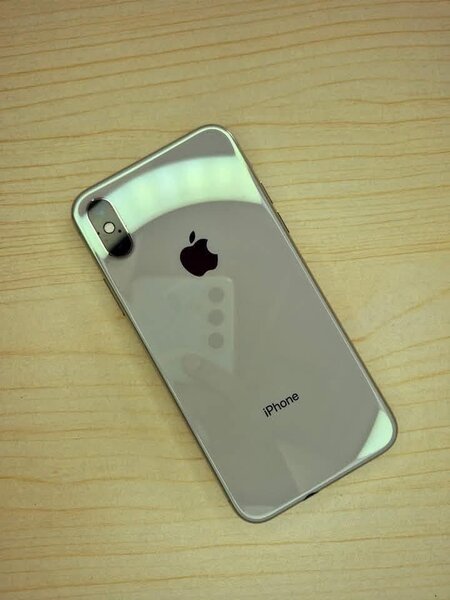 iPhone XS