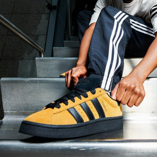 Adidas campus