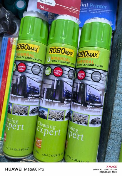 ROBOmax Nettoyant Universel Mousse