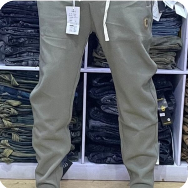 gray baggy pants